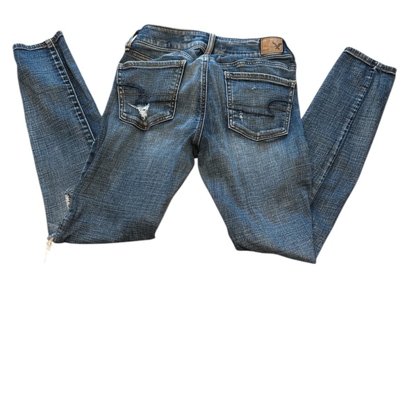 American Eagles Distressed Blue Jeans - Picture 5 of 5